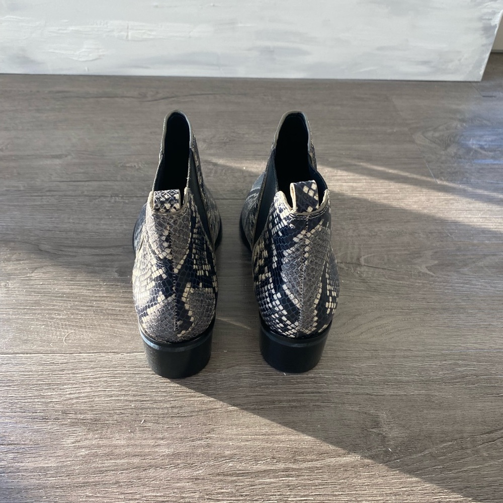 Marc Fisher Yale Snake print leather Chelsea Ankle Boots - Picture 3 of 5